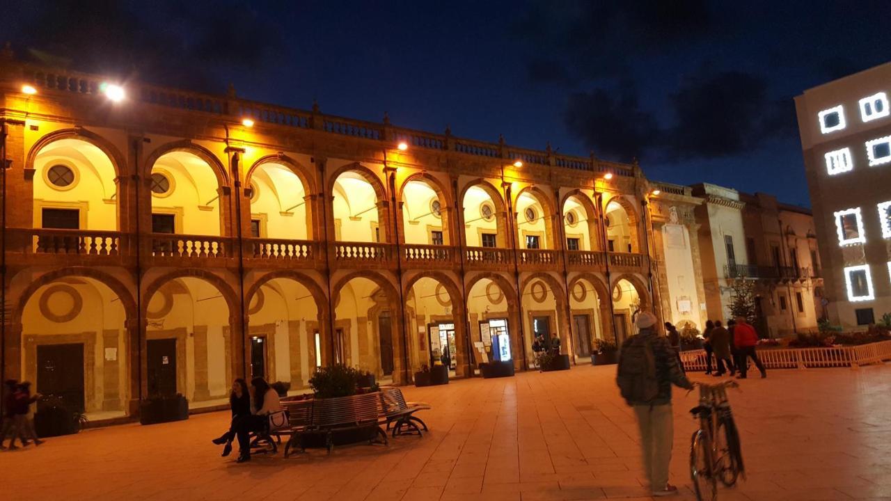 Casa Turismo "Madonna Del Paradiso" 马扎拉德尔瓦洛 外观 照片