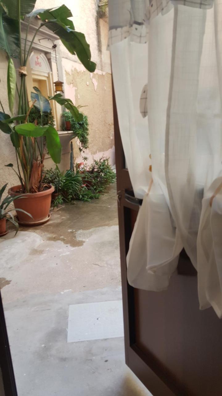 Casa Turismo "Madonna Del Paradiso" 马扎拉德尔瓦洛 外观 照片